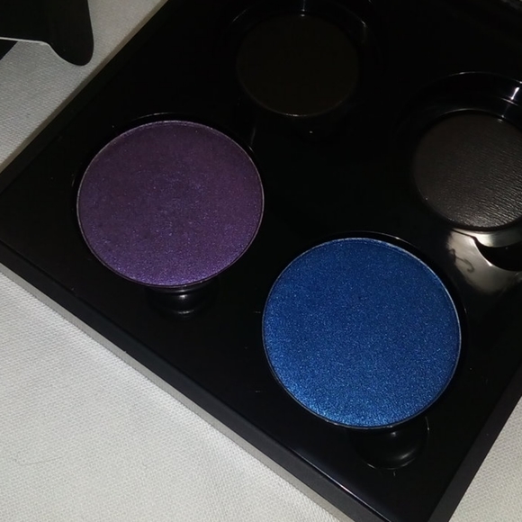 MUG + Colourpop Eyeshadows Anastasia Quad Palette - Picture 4 of 5